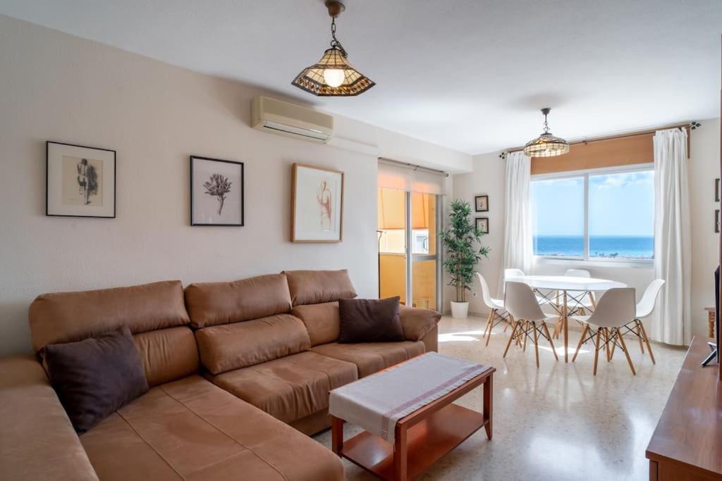 דירות La Cala Del Moral Desayuno Con Vistas, Parking Privado Terraza מראה חיצוני תמונה